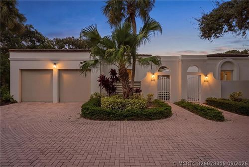 8421-8421 Sabal Palm Ct, Vero Beach, FL, 32963-4296 | Card Image