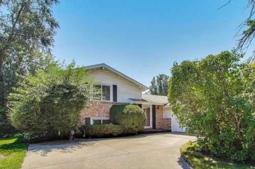 3509 Lawson Rd, Glenview, IL, 60026-1118 | Card Image