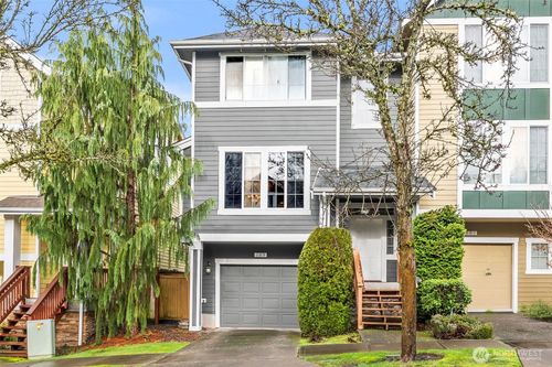 105 Birch Street, Fircrest, WA, 98466 | Card Image