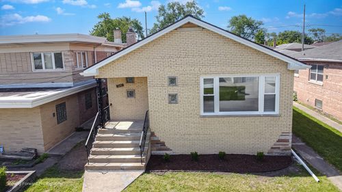 1651 E 91st St, Chicago, IL, 60617-3503 | Card Image