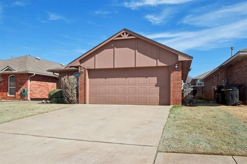 3616 Green Apple Place, Moore, OK, 73160 | Card Image
