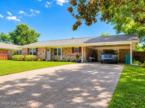 12409 Hanover Dr, Ocean Springs, MS, 39564-2707 | Card Image