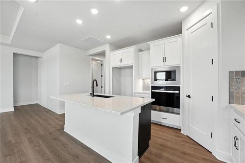 1630 Grayhawk Drive, Basehor, KS, 66007 | Card Image