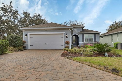 245 Old Moss Cir, Deland, FL, 32724-7816 | Card Image