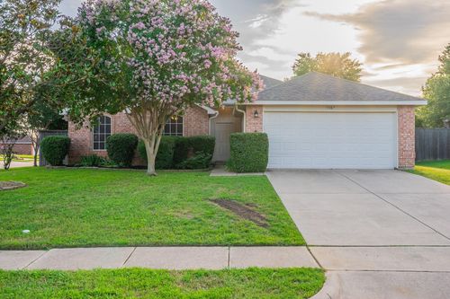 3307 Syracuse Dr, Corinth, TX, 76210-1700 | Card Image