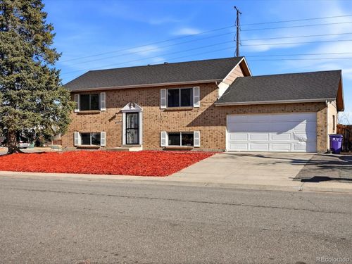 5528 Granby Street, Denver, CO, 80239 | Card Image