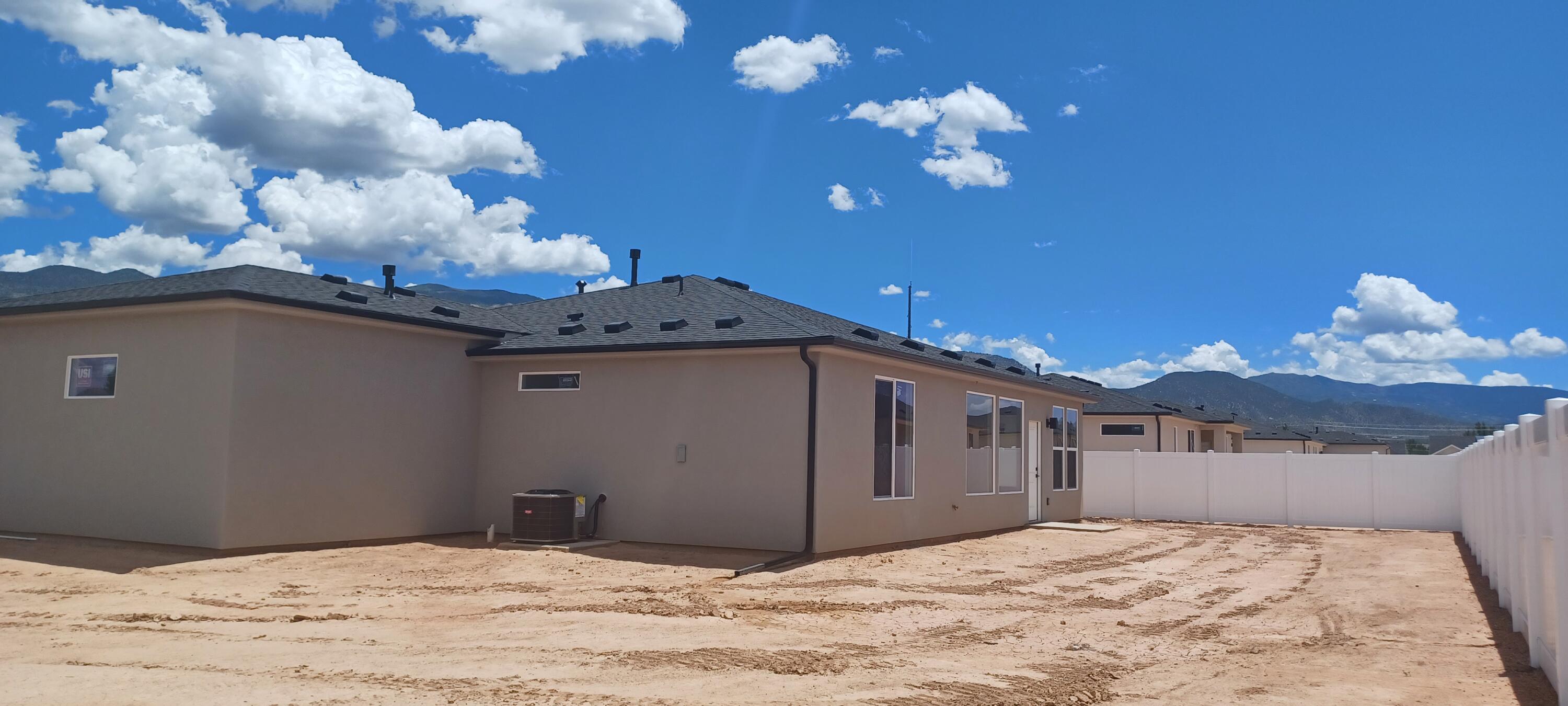 Residential in Enoch
