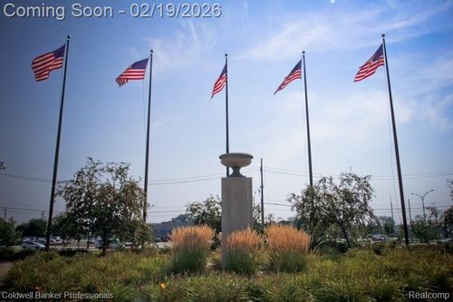 61-1395 Ashford Ct, Troy, MI, 48084-7059 | Card Image