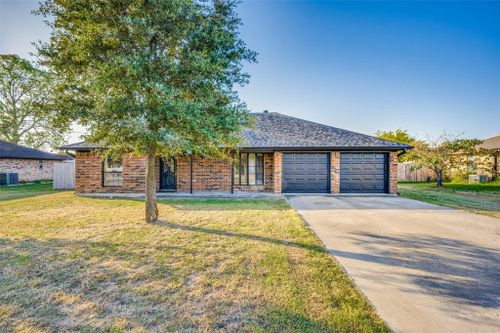 3 Rogers Circle, Krum, TX, 76249 | Card Image