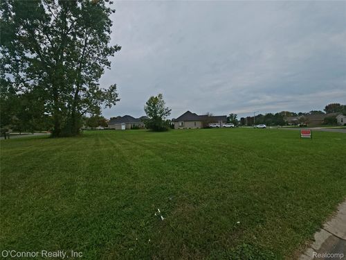 260 Capitol Dr, Marysville, MI, 48040-2569 | Card Image