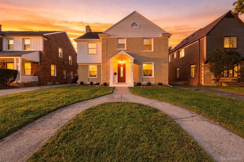 8818 W Outer Drive, Detroit, MI, 48219 | Card Image