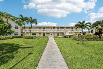 326 Markham O, Condo with 2 bedrooms, 1 bathrooms and null parking in Deerfield Beach FL | Image 3