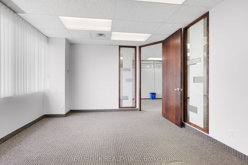 503-700 Dorval Dr, Oakville, ON, L6K3V3 | Card Image