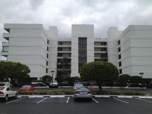 411-3555 S Ocean Blvd, South Palm Beach, FL, 33480-5700 | Card Image
