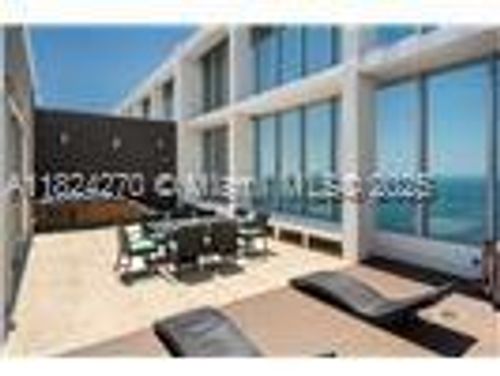 5705-495 Brickel, Miami, FL, 33131 | Card Image