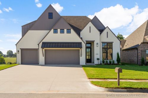 2701 W Twin Oaks St, Broken Arrow, OK, 74011 | Card Image