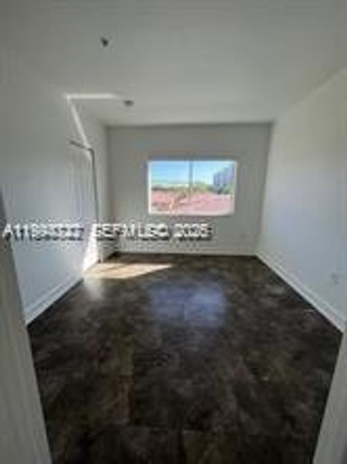apt-115-7995 Nw 8th St, Miami, FL, 33126-2950 | Card Image