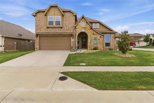 8100 Canyon Dr, Aubrey, TX, 76227-1348 | Card Image