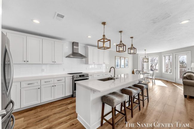 UNIT-21 - 810 S Harbor Dr, Condo with 3 bedrooms, 3 bathrooms and null parking in Grand Haven MI | Image 18