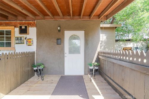 13333 Gladstone Ave, Sylmar, CA, 91342-3017 | Card Image