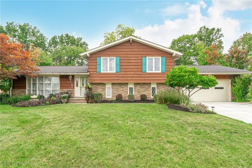 5714 Breckswood Oval, Broadview Heights, OH, 44147 | Card Image