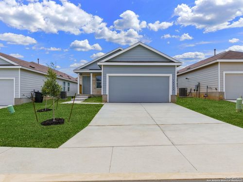 10266 Asta Trl, San Antonio, TX, 78224-1151 | Card Image