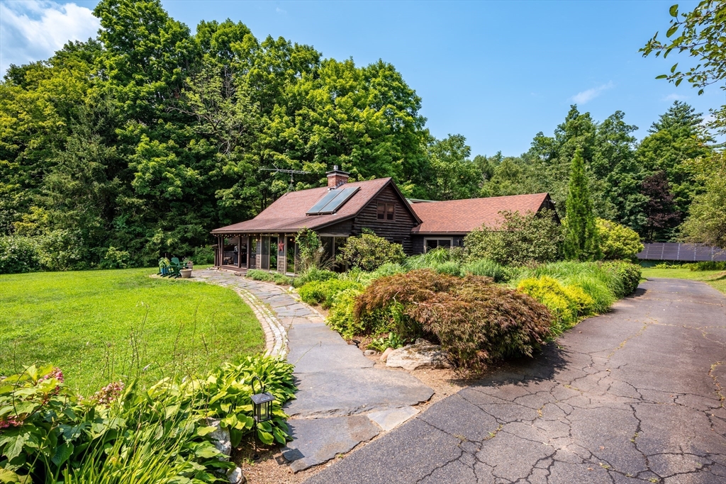 Juggler Meadow Rd, Leverett, MA 01054