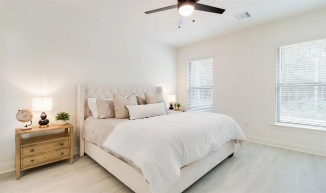 1575 Little Cypress Loop, House other with 3 bedrooms, 2 bathrooms and 2 parking in Orange TX | Image 9