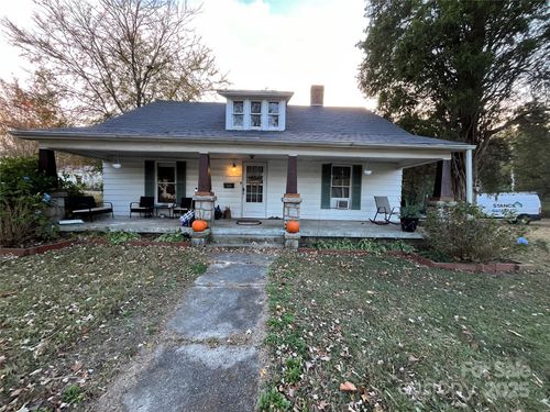 129 11th St, Spencer, NC, 28159-1901 | Card Image