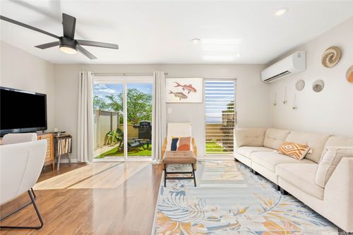 d24-92-787 Makakilo Dr, Kapolei, HI, 96707-1213 | Card Image