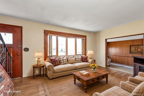 120 W 19th St, Deer Park, NY, 11729-4834 | Card Image