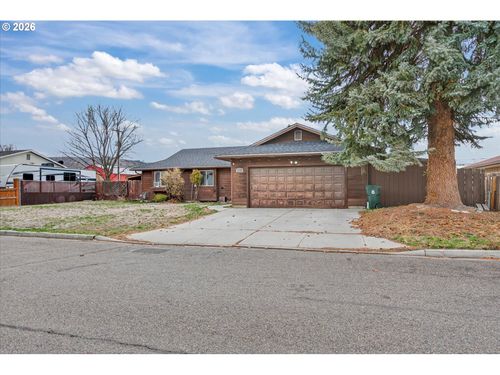 3545 9th Dr, Baker City, OR, 97814-1529 | Card Image