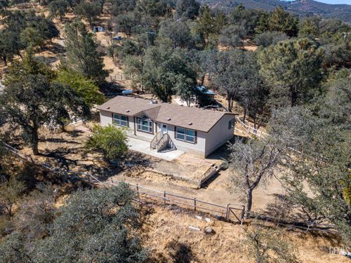 19340 Water Canyon Rd, Tehachapi, CA, 93561-8429 | Card Image