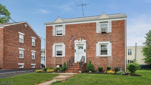 234 Willow Ave, Garwood, NJ, 07027-1327 | Card Image