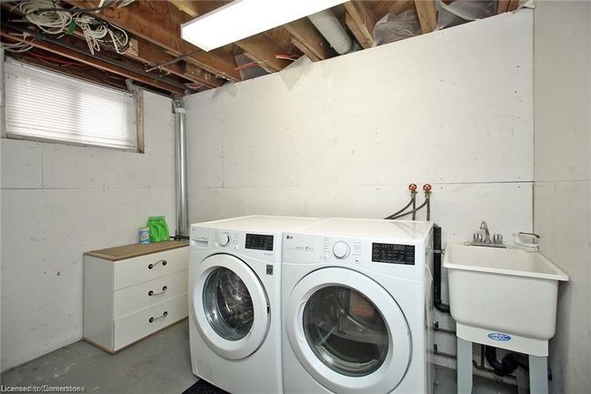 15 First St, House other with 4 bedrooms, 2 bathrooms and 5 parking in Waterdown ON | Image 28