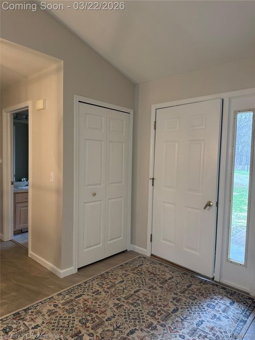 94-9616 Creekside Ct, Davison, MI, 48423-3502 | Card Image