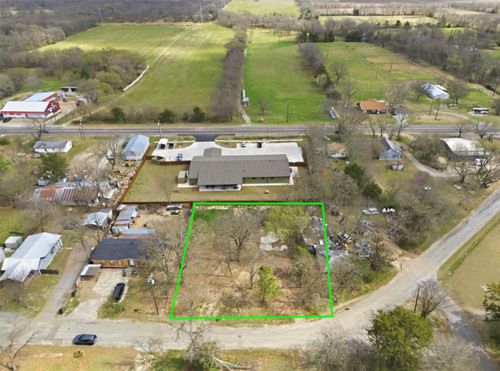 104 S Main Street, Bonham, TX, 75418 | Card Image