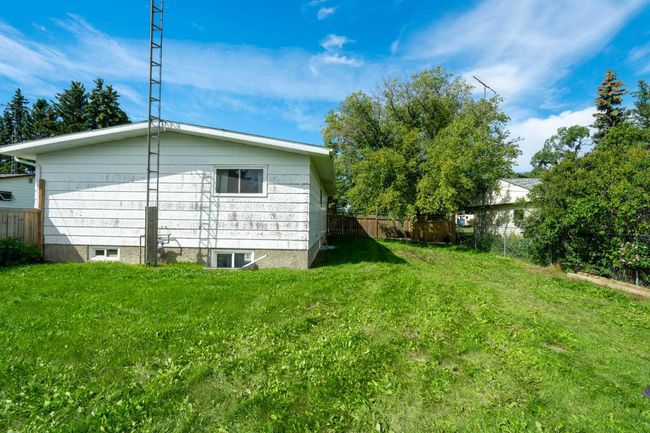 212 Macrae St, House other with 3 bedrooms, 2 bathrooms and 7 parking in Bawlf AB | Image 21
