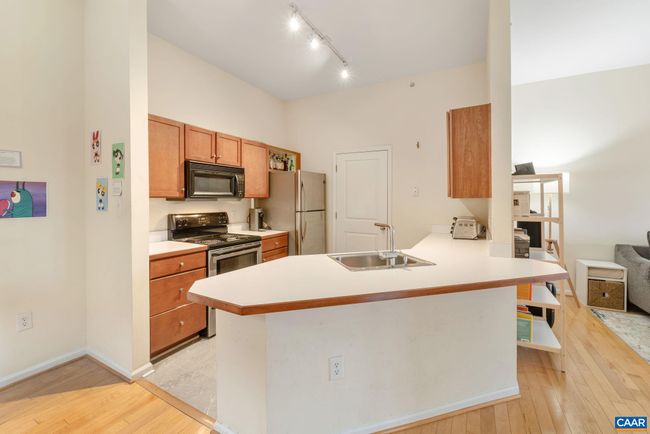 APT-4B - 750 Walker Sq, Condo with 1 bedrooms, 1 bathrooms and null parking in CHARLOTTESVILLE VA | Image 5