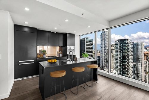 4208-1480 Howe St, Vancouver, BC, V6Z0G5 | Card Image