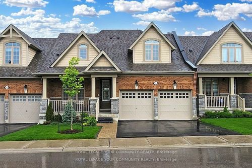 9 Bill Knowles St, Uxbridge, ON, L9P0E5 | Card Image