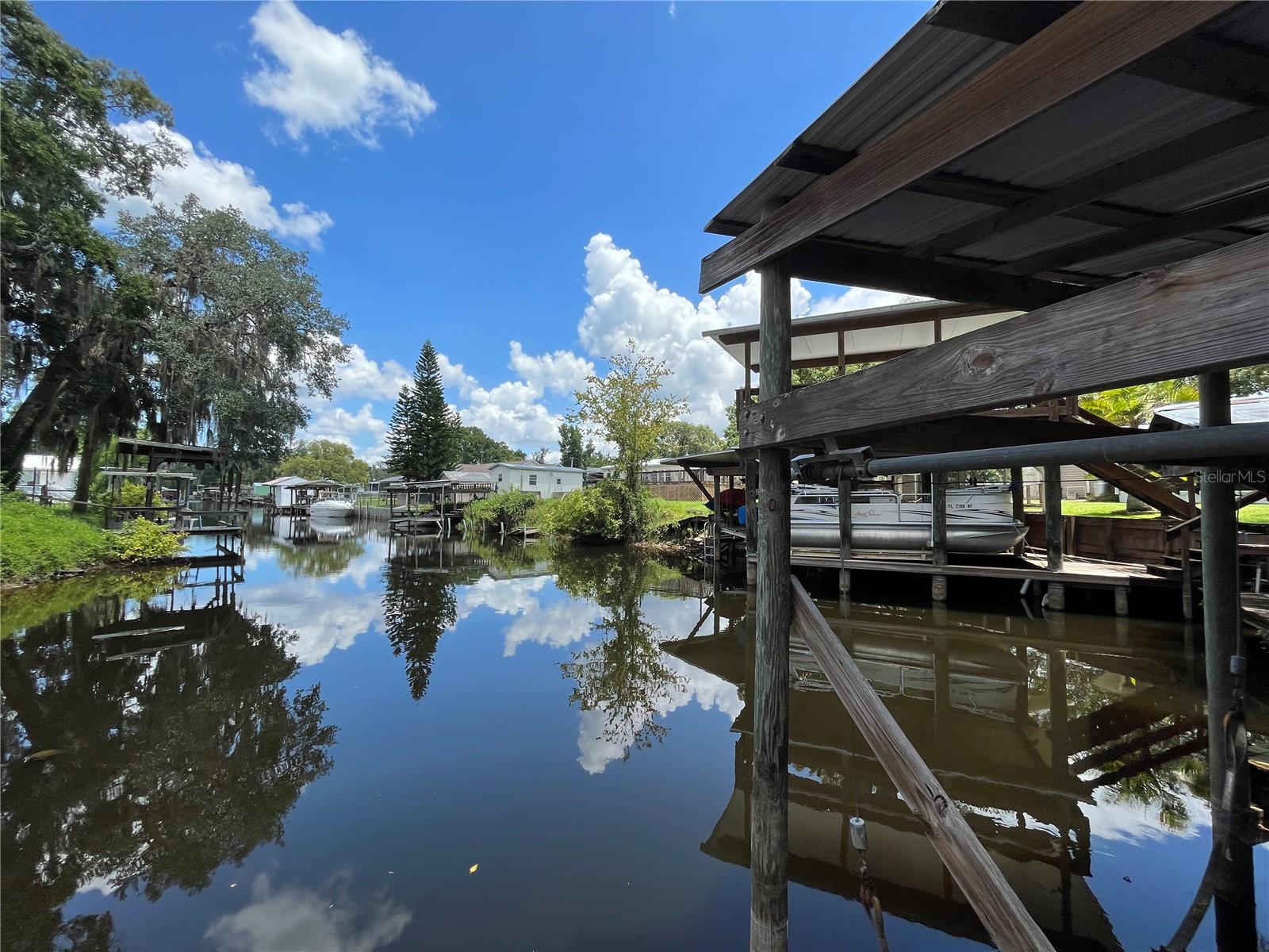 Pearl St, Astor, FL 32102