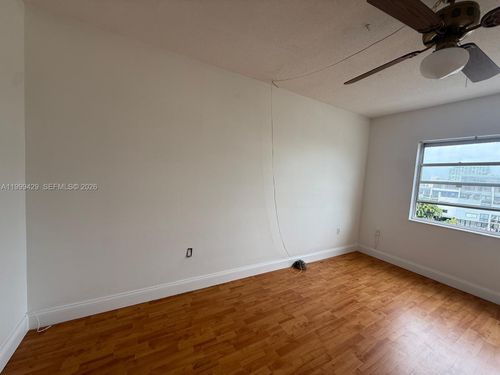 apt-527-400 Kings Point Dr, Sunny Isles Beach, FL, 33160-4734 | Card Image
