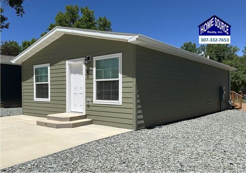 920 Lincoln St, Lander, WY, 82520-2738 | Card Image