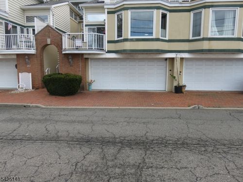 265 Front St, Perth Amboy, NJ, 08861-4416 | Card Image