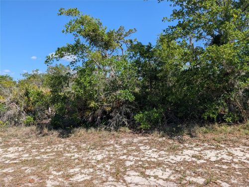 816 Bougainville Dr, Indian Lake Estates, FL, 33855 | Card Image