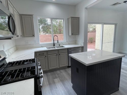 10609 Kennedy Peak Ln, Las Vegas, NV, 89166-5044 | Card Image