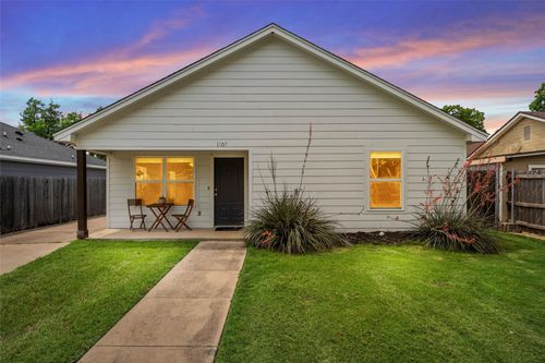 1107 Primrose Dr, Waco, TX, 76706-3679 | Card Image