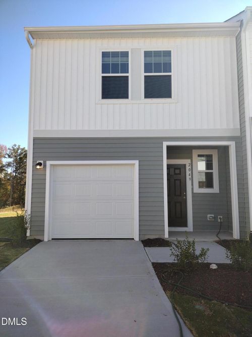 2049 Glen Crossing Dr, Durham, NC, 27704-4820 | Card Image