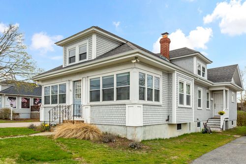 83 Davis Straits, Falmouth, MA, 02540-3909 | Card Image